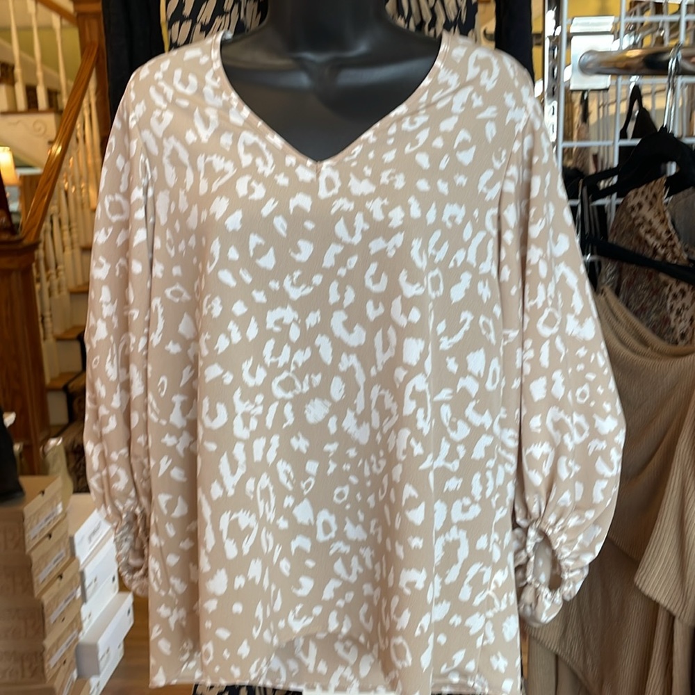 NWT Polyester 3/4 Sleeve Blouse